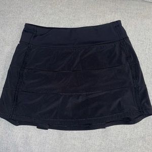 Black lululemon Pace Rival Skirt 4” size 4
